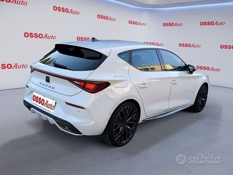 Usata Cupra Leon 204 CV (150 kW) 2023 Bianco Berlina
