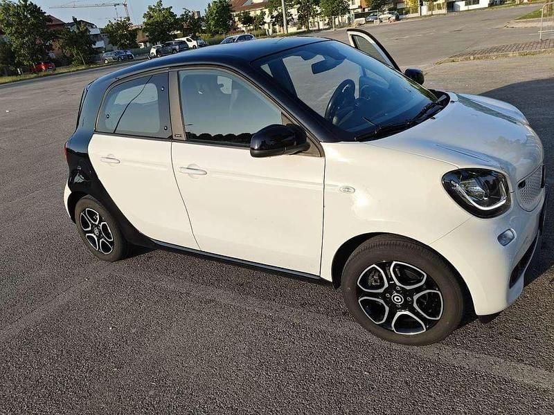 Usata Smart ForFour Prime 90 CV (66 kW) 2019 Utilitaria