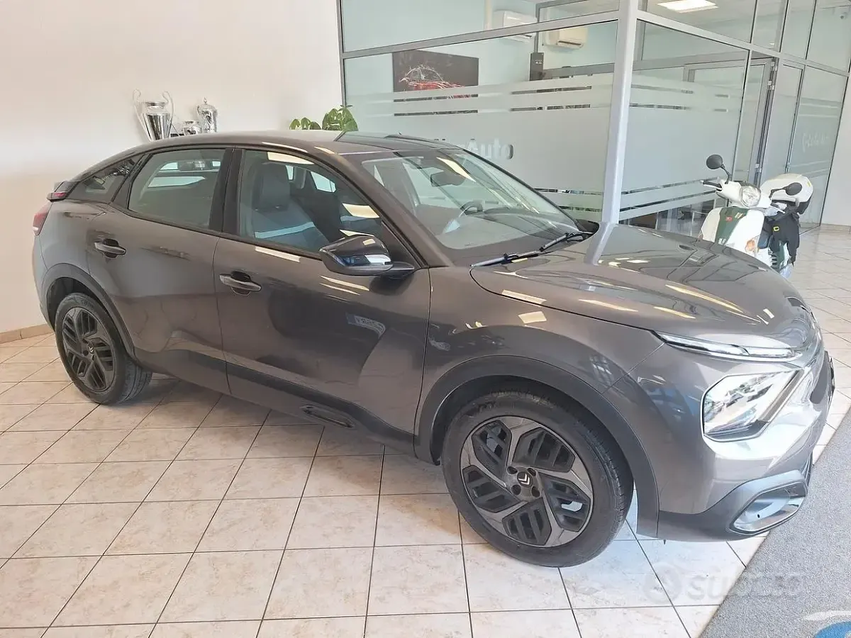 Usata Citroën C4 Feel 131 CV (96 kW) 2023 Grigio SUV