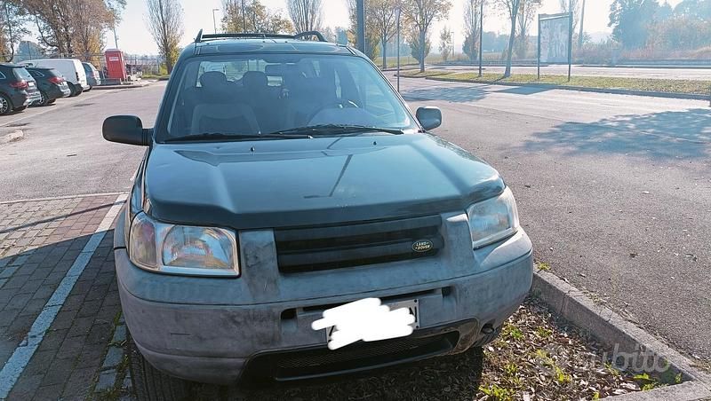 Verde Usata 2000 Land Rover Freelander SUV | 2200 € - Immagine 1/4