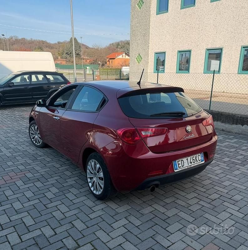 Usata Alfa Romeo Giulietta 170 CV (125 kW) 2010 Rosso Utilitaria