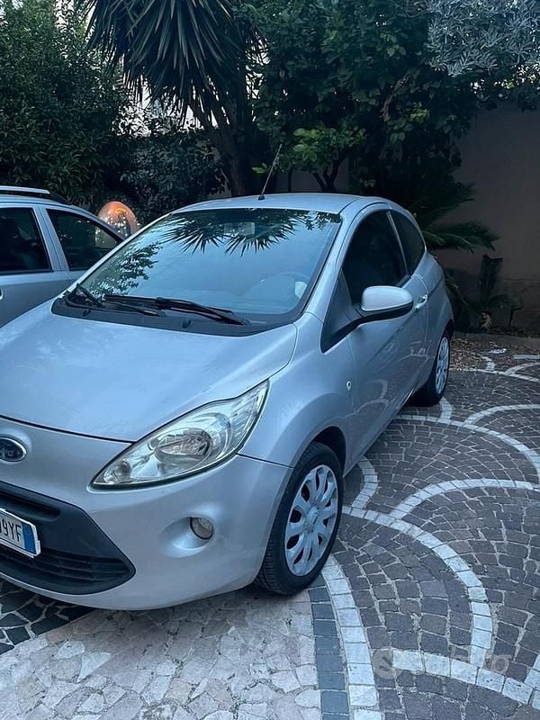 Usata Ford Ka 75 CV (55 kW) 2012 Grigio Utilitaria