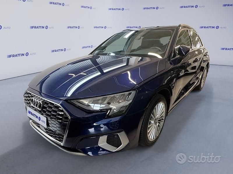 Blu navarra [2d2d] metallizz Usata 2024 Audi A3 Advanced Tre volumi | 26.490 € (Buon prezzo) - Immagine 1/4