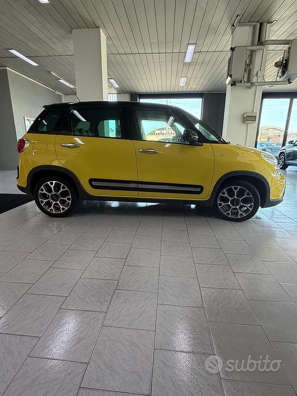 Usata Fiat 500L Trekking 85 CV (62 kW) 2014 Giallo Monovolume