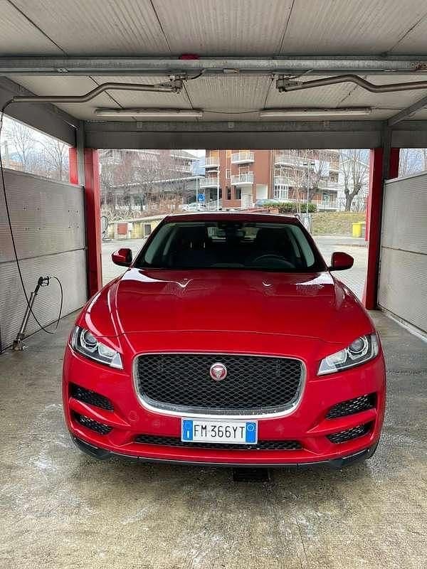 Usata Jaguar F-Pace 179 CV (131 kW) 2017 Rosso SUV