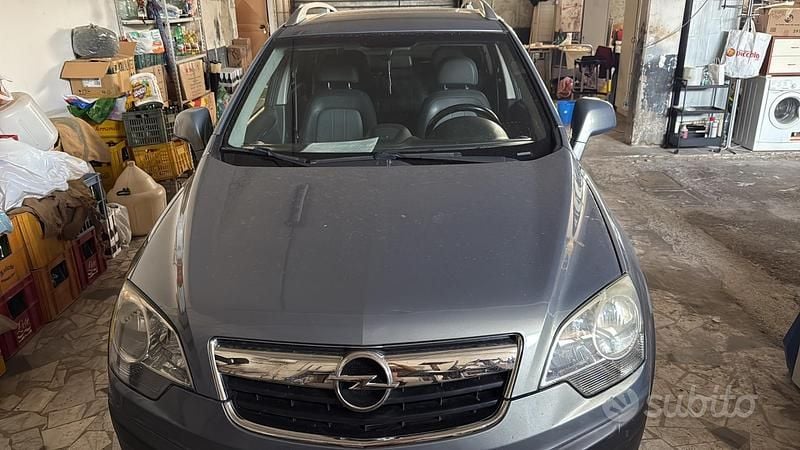 Usata Opel Antara Edition+ 127 CV (93 kW) 2010 Grigio SUV