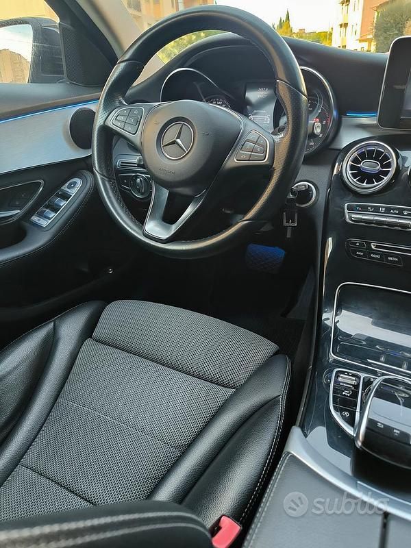 Usata Mercedes C200 Premium 136 CV (100 kW) 2017 Nero Station wagon