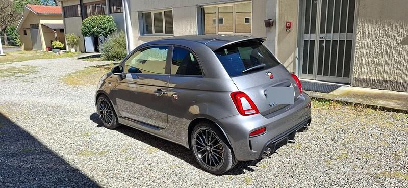 Occasion Abarth 695 180 ch (132 kW) 2024 Gris Citadine