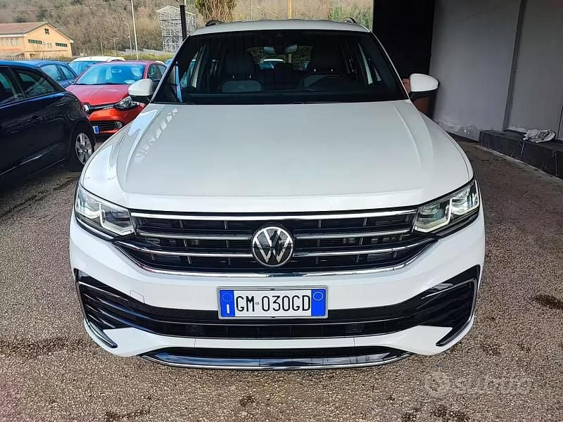 Usata VW Tiguan Allspace R-line 200 CV (147 kW) 2023 Bianco SUV