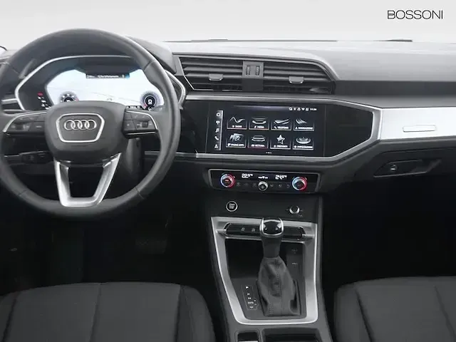 Usata Audi Q3 Advanced Plus 150 CV (110 kW) 2025 Argento floret metallizzato SUV