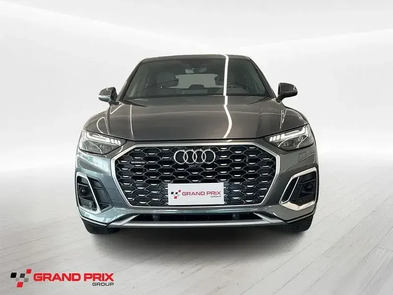 Usata Audi Q5 Sportback S-Line 204 CV (150 kW) 2024 Grigio SUV