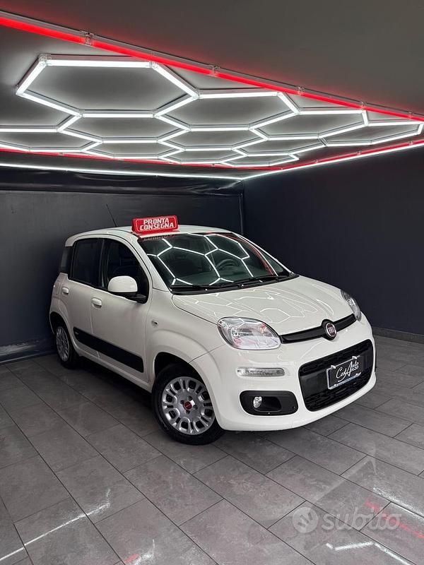 Usata Fiat Panda Lounge 86 CV (63 kW) 2017 Bianco Utilitaria