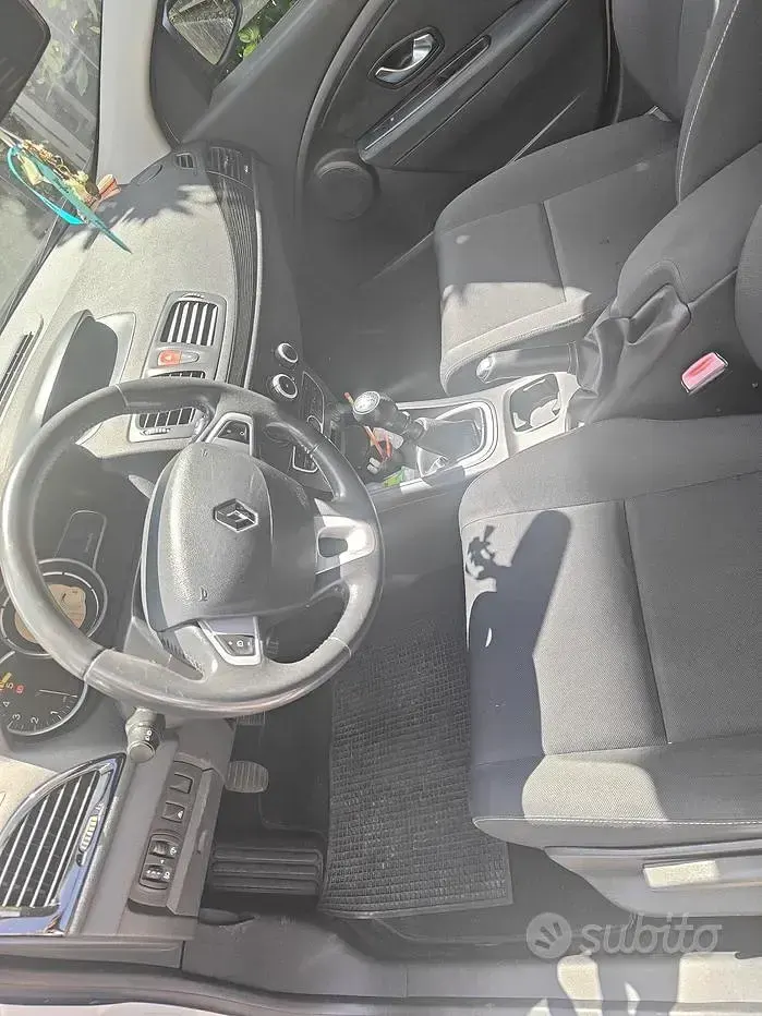 Usata Renault Mégane III 110 CV (80 kW) 2011 Grigio Berlina