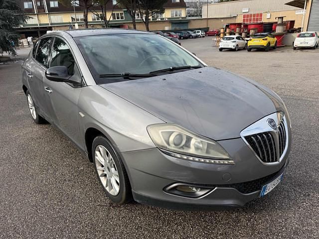 Usata Lancia Delta 119 CV (87 kW) 2011 Grigio Utilitaria