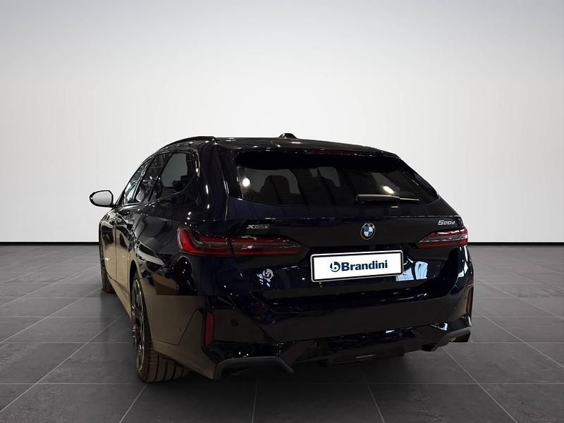 Usata BMW 520 M Sport 197 CV (144 kW) 2024 Carbon black metallizzato Station wagon