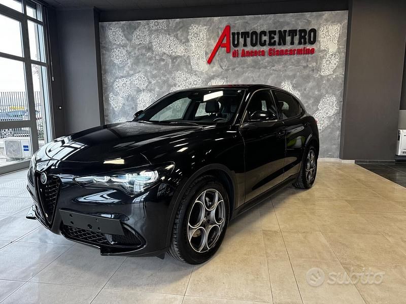 Usata Alfa Romeo Stelvio 160 CV (117 kW) 2023 Nero SUV