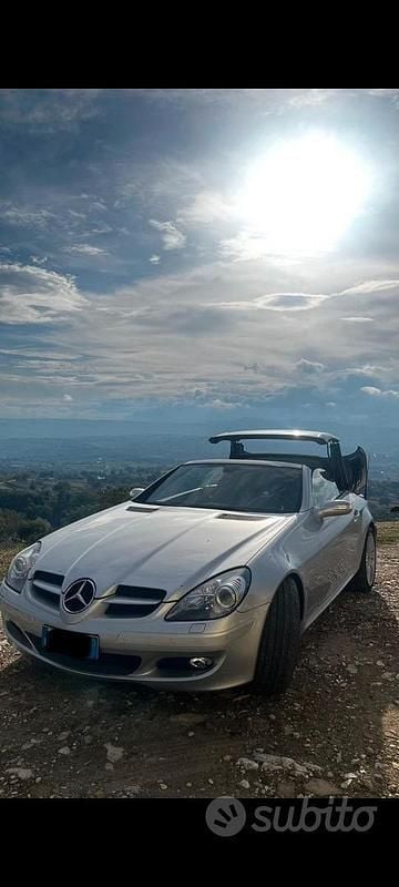Begagnad Mercedes SLK200 2008 Grå Cab