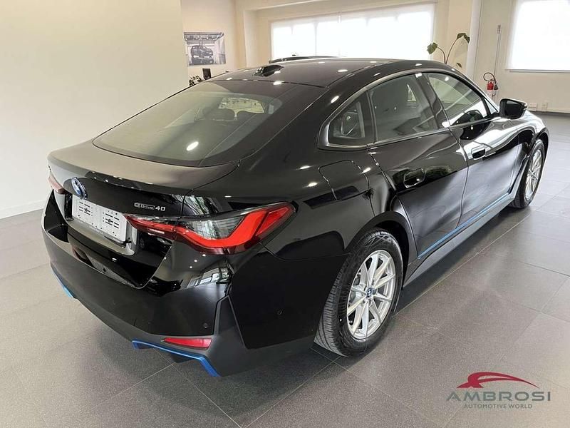 Nuova BMW i4 250 kW (340 CV) 2025 Nero Berlina