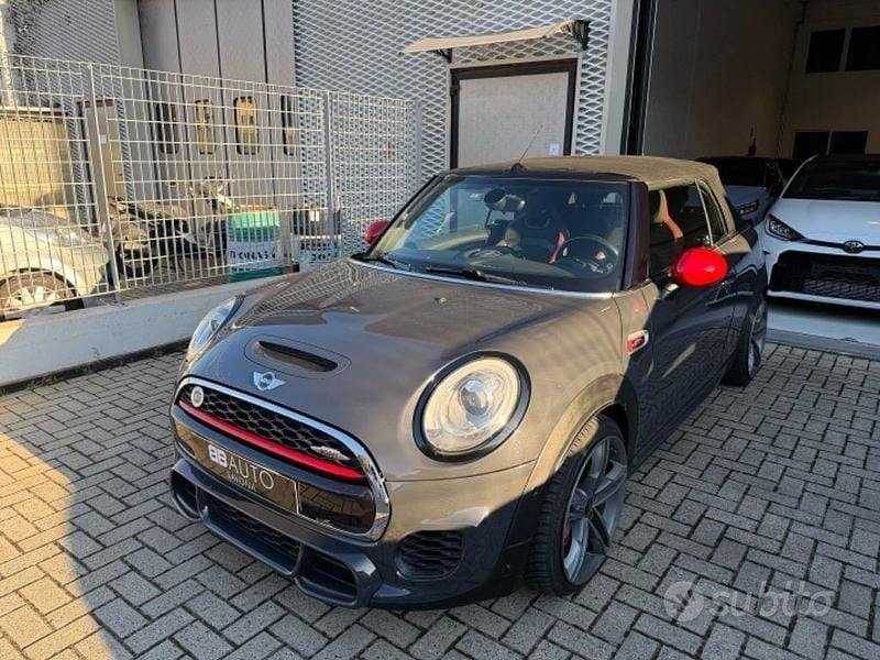 Usata Mini John Cooper Works Cabriolet 231 CV (169 kW) 2018 Antracite Cabrio