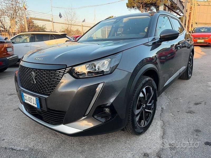 Usata Peugeot 2008 Allure 130 CV (95 kW) 2021 Grigio SUV