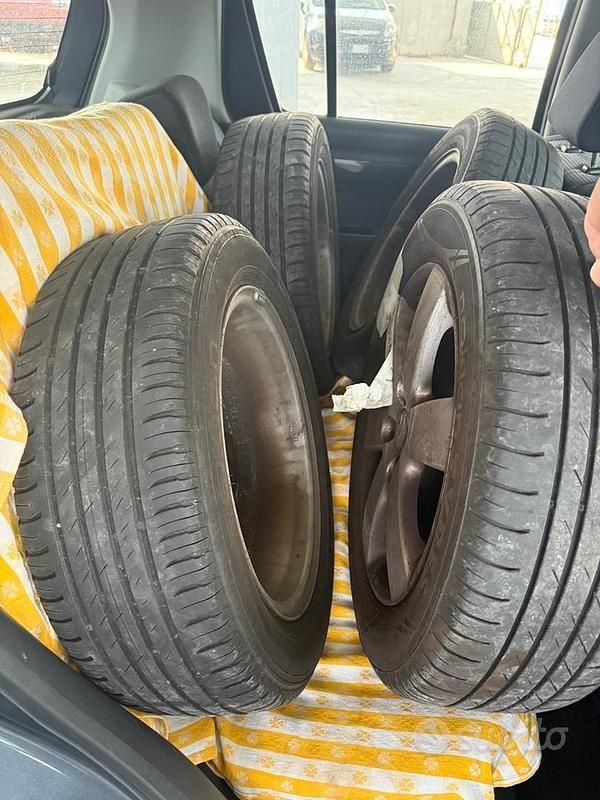 Usata Suzuki Swift GL 93 CV (68 kW) 2012 Grigio Utilitaria