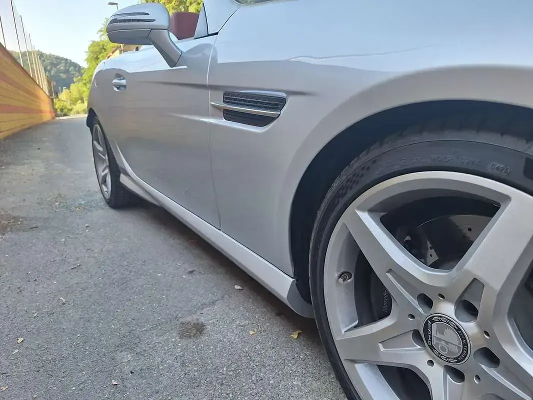 Usata Mercedes SLK300 Premium 245 CV (180 kW) 2015 Grigio Cabrio