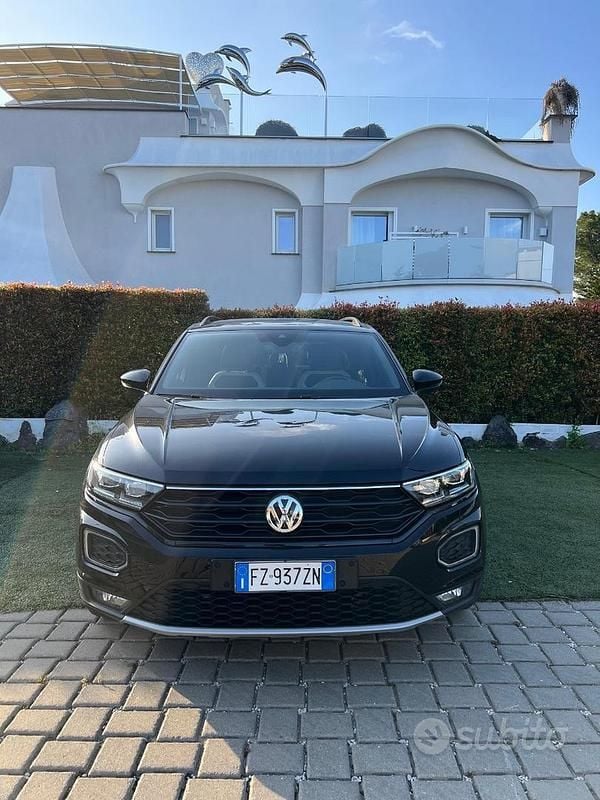 Usata VW T-Roc Advance 116 CV (85 kW) 2020 Nero SUV