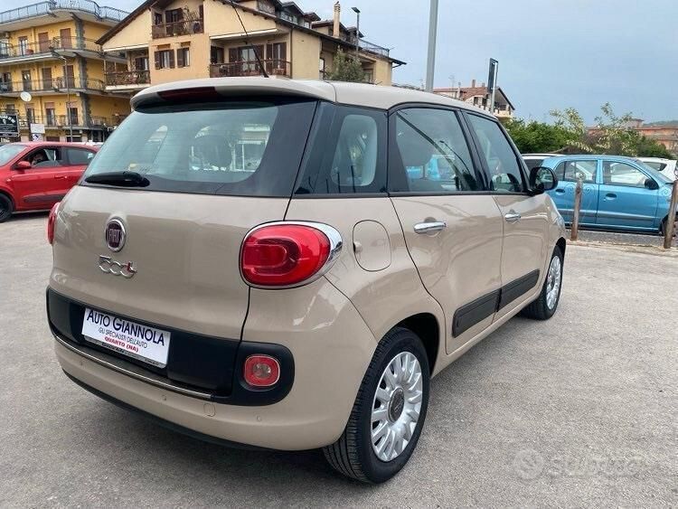 Usata Fiat 500L Lounge 95 CV (69 kW) 2016 Beige Monovolume