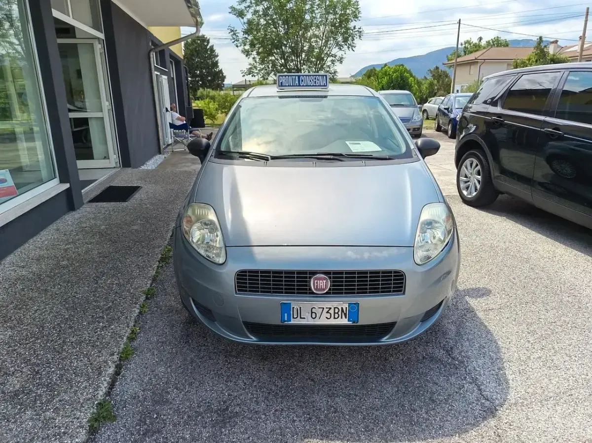 Usata Fiat Grande Punto 75 CV (55 kW) 2008 Blu Utilitaria