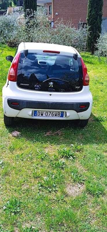 Usata Peugeot 107 Allure 68 CV (50 kW) 2009 Utilitaria