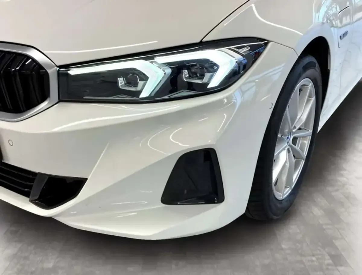 Usata BMW 330 292 CV (214 kW) 2023 Bianco Station wagon