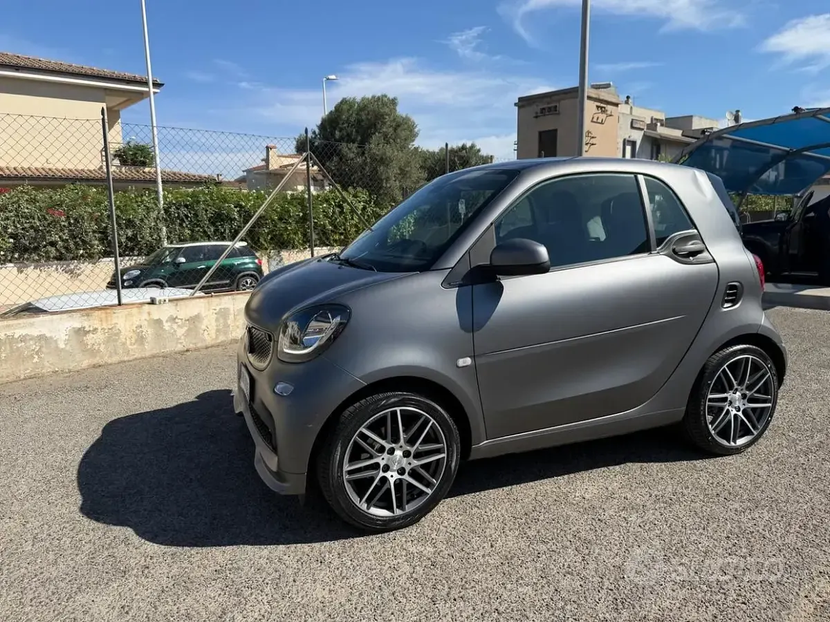 Usata Smart ForTwo Coupé Brabus 109 CV (80 kW) 2018 Grigio Coupé