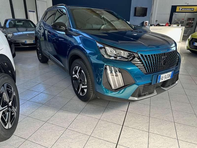 Nuova Peugeot 2008 Allure 131 CV (96 kW) 2025 Blu/azzurro SUV