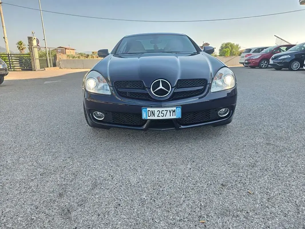 Usata Mercedes SLK200 184 CV (135 kW) 2008 Blu/azzurro Cabrio