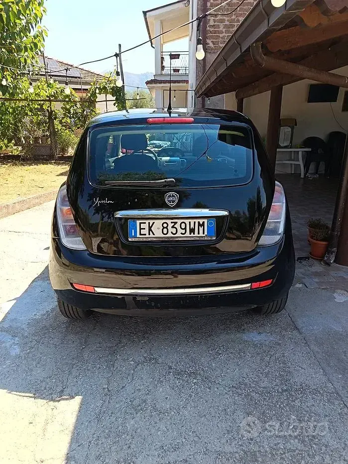 Usata Lancia Ypsilon 69 CV (50 kW) 2011 Nero Utilitaria