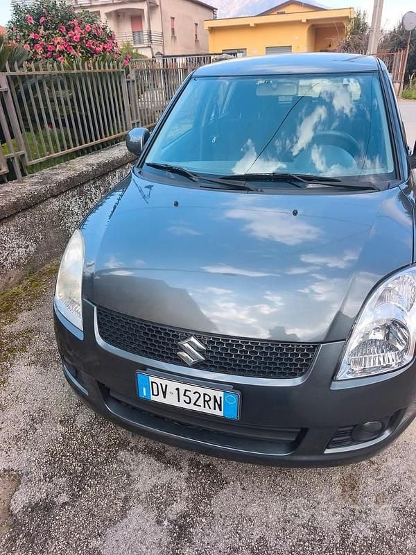 Usata Suzuki Swift 92 CV (67 kW) 2009 Grigio Utilitaria