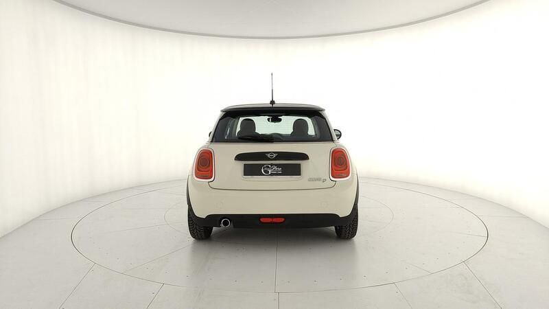 Usata Mini Cooper D 115 CV (84 kW) 2019 Utilitaria