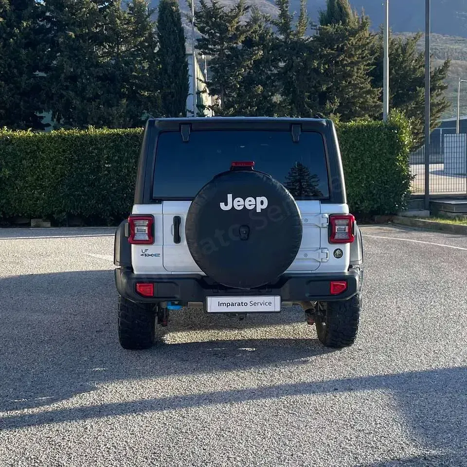 Usata Jeep Wrangler Rubicon 379 CV (278 kW) 2022 Bright white clear coat SUV
