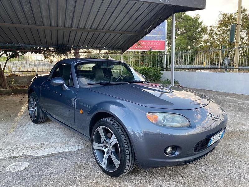 Usata Mazda MX5 126 CV (92 kW) 2008 Grigio Cabrio