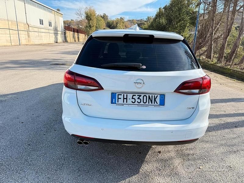 Usata Opel Astra 110 CV (80 kW) 2017 Bianco Station wagon