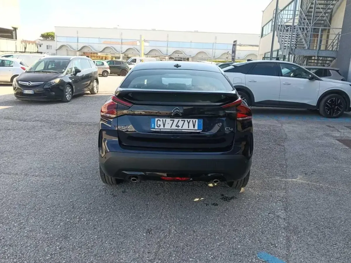 Usata Citroën C4 PureTech 131 CV (96 kW) 2024 Blu/azzurro SUV