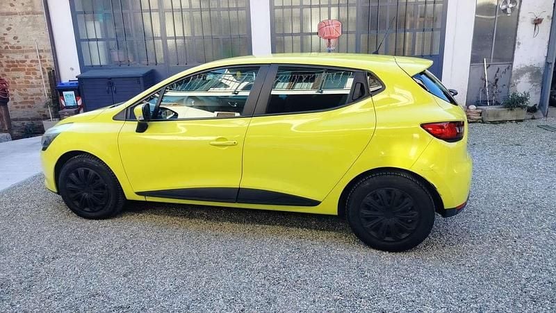 Usata Renault Clio IV 75 CV (55 kW) 2014 Berlina