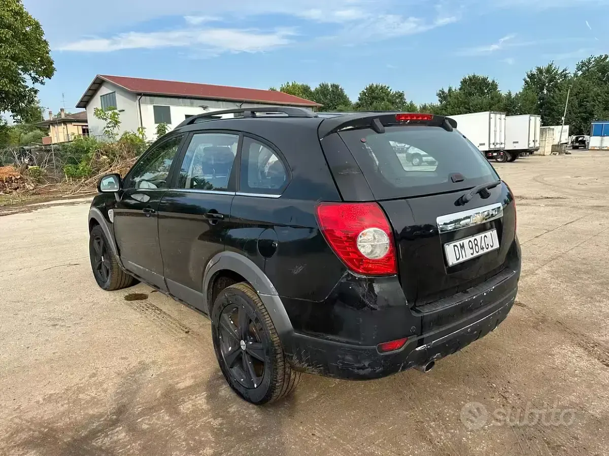 Usata Chevrolet Captiva 150 CV (110 kW) 2008 Nero SUV
