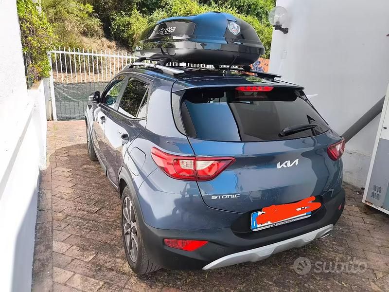 Usata Kia Stonic Turbo 100 CV (73 kW) 2023 Blu SUV