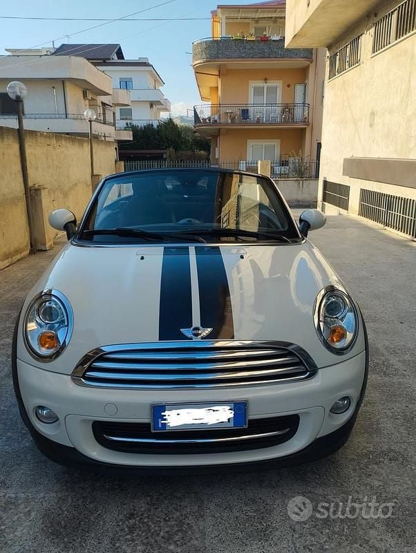 Begagnad Mini Cooper Cabriolet 2014 Vit Cab