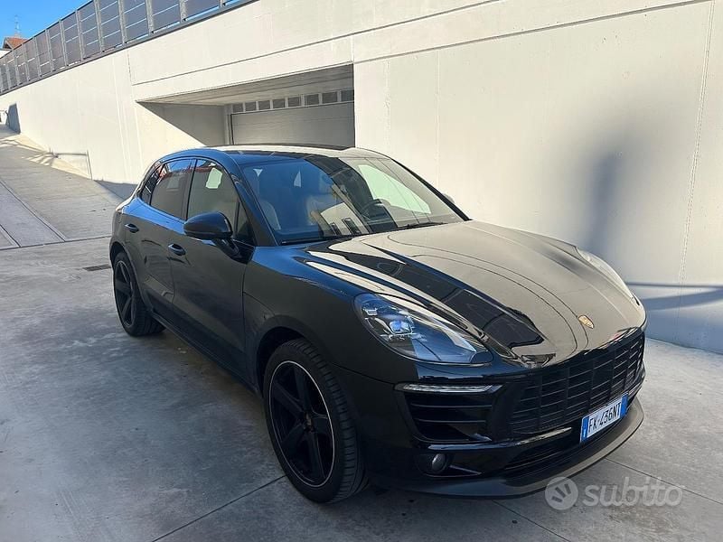 Nero Usata 2017 Porsche Macan SUV | 36.450 € (Buon prezzo) - Immagine 1/4