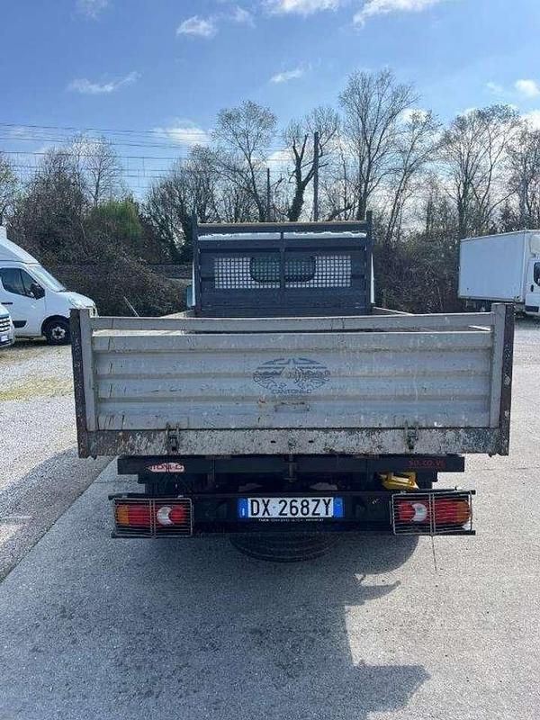 Usata Nissan Cabstar 110 CV (80 kW) 2010 Bianco Pick-up