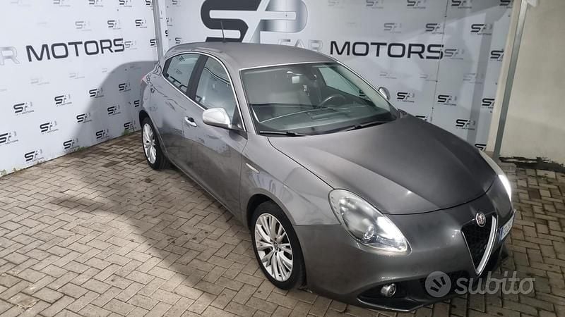 Usata Alfa Romeo Giulietta Super 120 CV (88 kW) 2016 Grigio Utilitaria