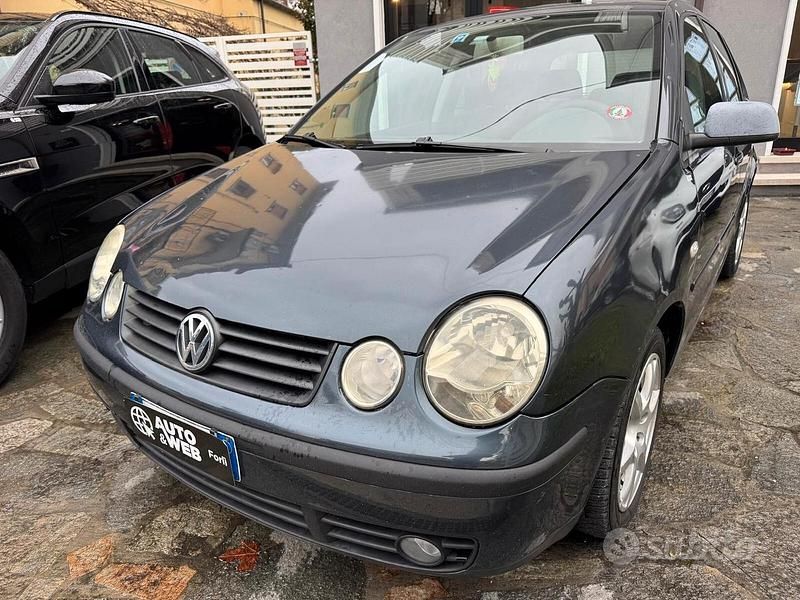 Usata VW Polo Trendline 74 CV (54 kW) 2005 Grigio Utilitaria