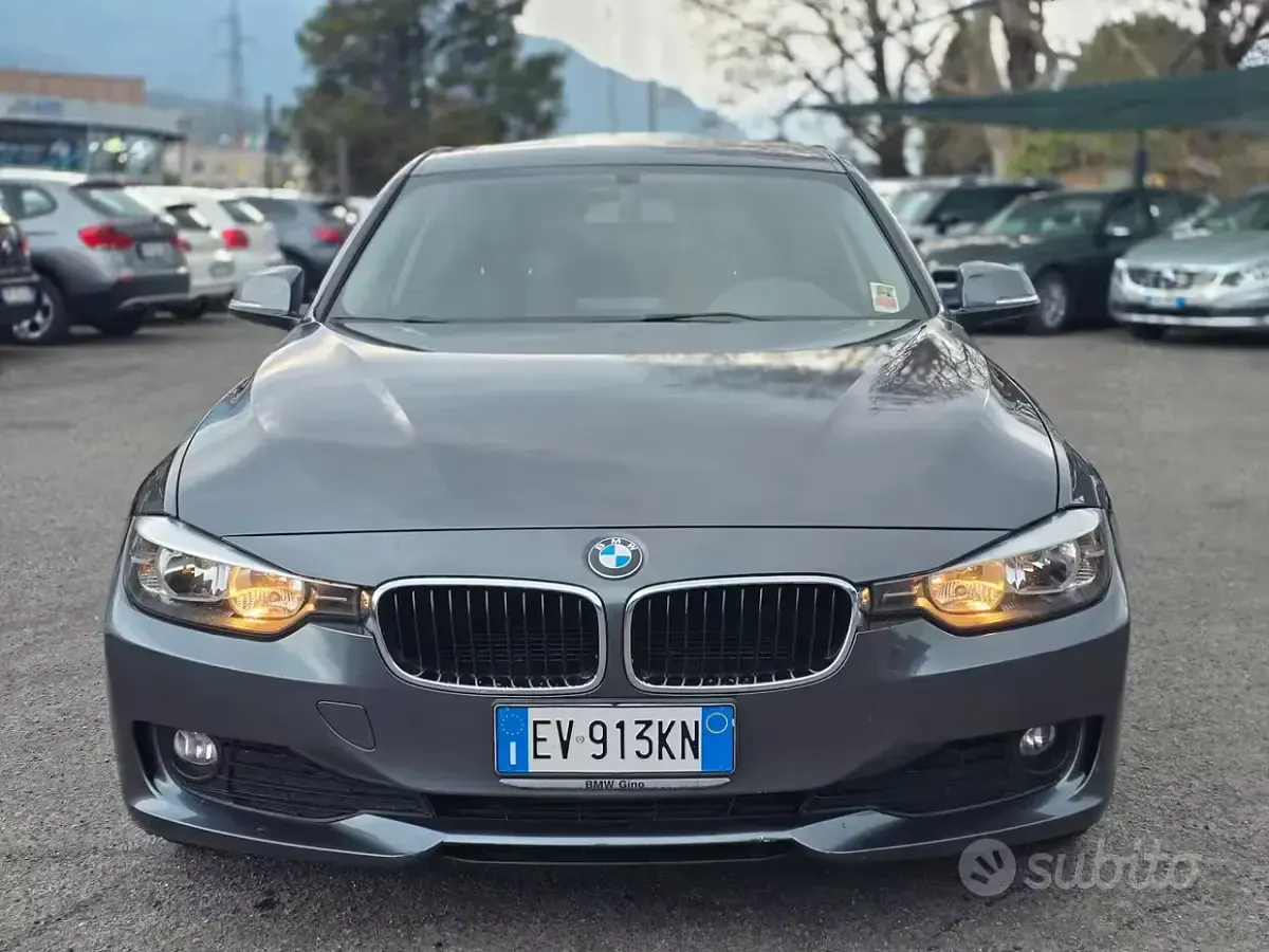 Usata BMW 318 143 CV (105 kW) 2014 Grigio Station wagon